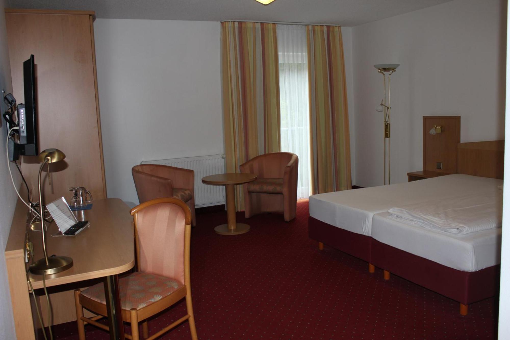 Hotel Seltenbacher Hof Тутлінген Номер фото