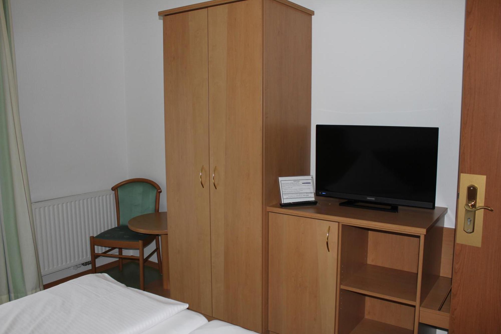 Hotel Seltenbacher Hof Тутлінген Номер фото