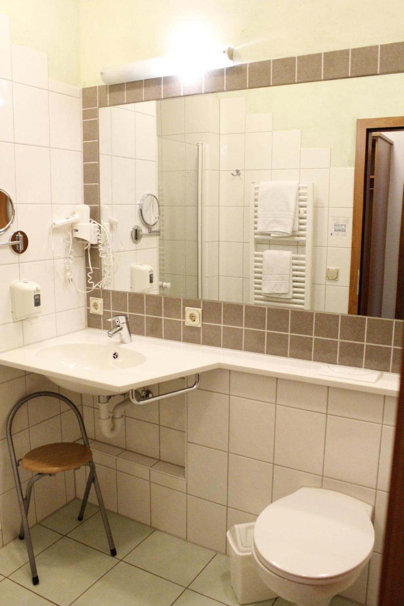 Hotel Seltenbacher Hof Тутлінген Номер фото