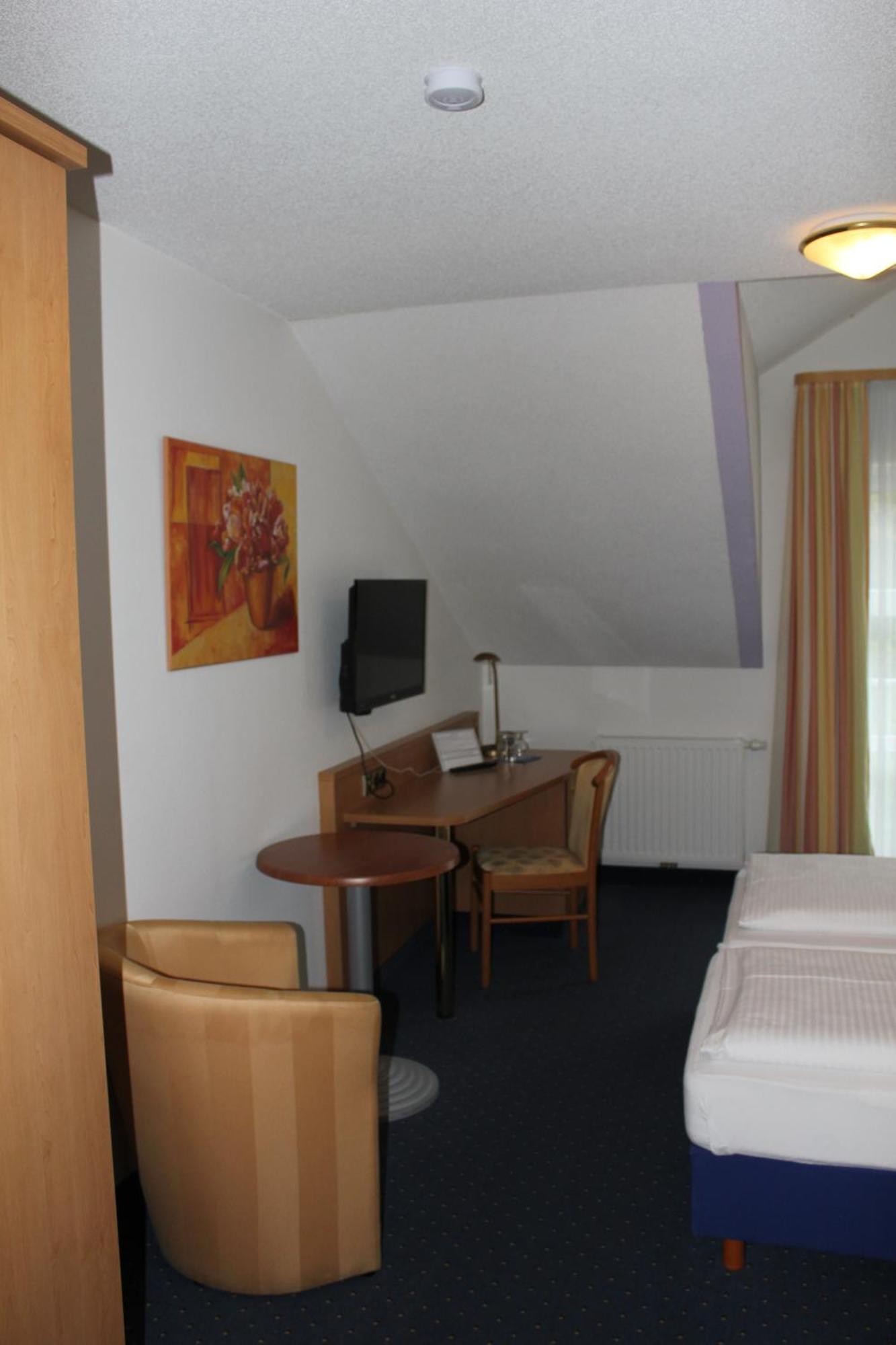 Hotel Seltenbacher Hof Тутлінген Номер фото